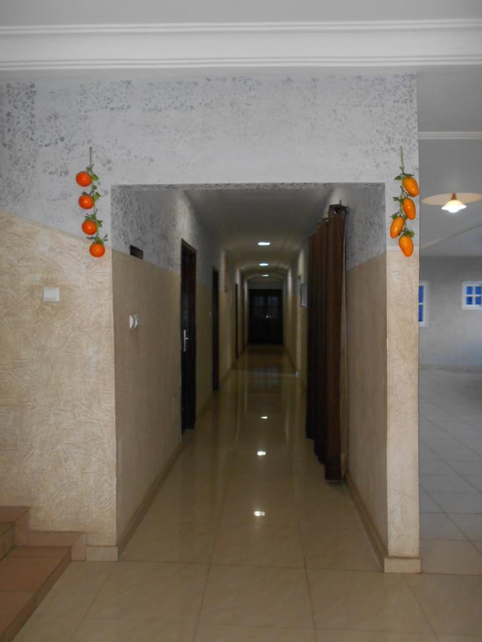 Agla Hotel Lome Ngoại thất bức ảnh